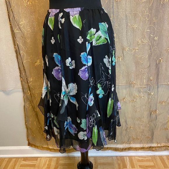 M Medium Vintage 100% Silk Floral Skirt - Picture 4 of 7